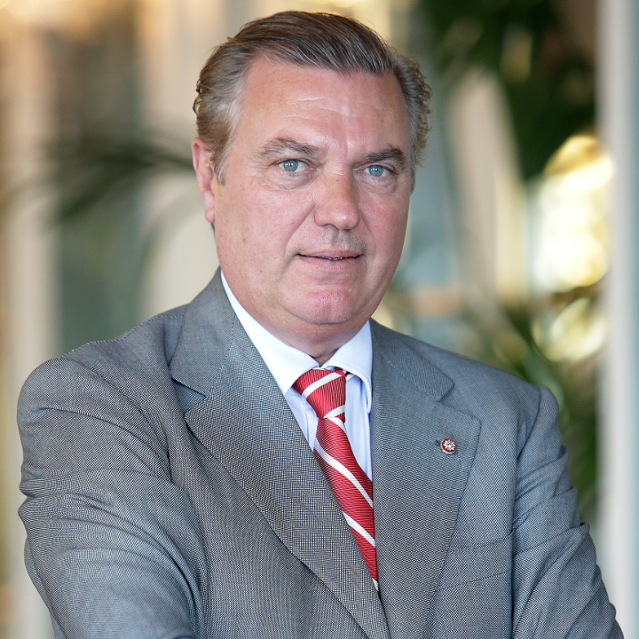 Su Alteza Real el Príncipe Carlos de Borbón de las Dos Sicilias Su Alteza Real el Príncipe Carlos de Borbón de las Dos Sicilias